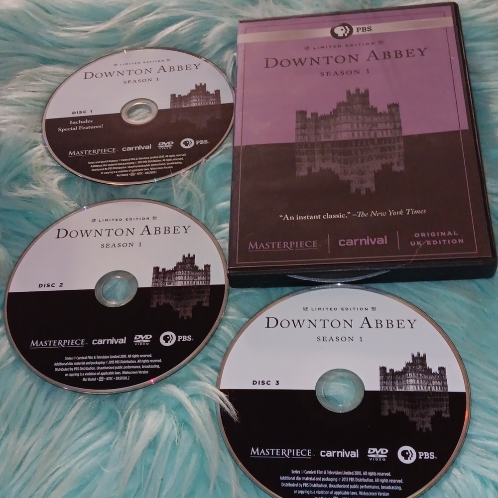 Downtown Abbey season 1 DVD like new Downtown Abbey